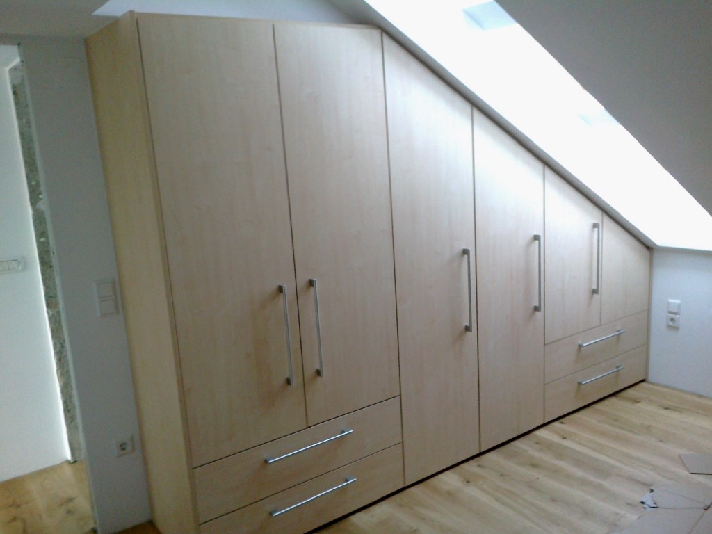 GARDEROBE MANSARDA