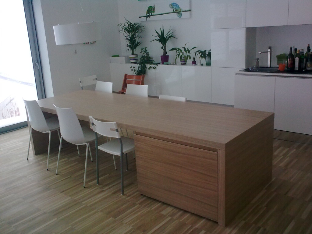 kuhinja furnir